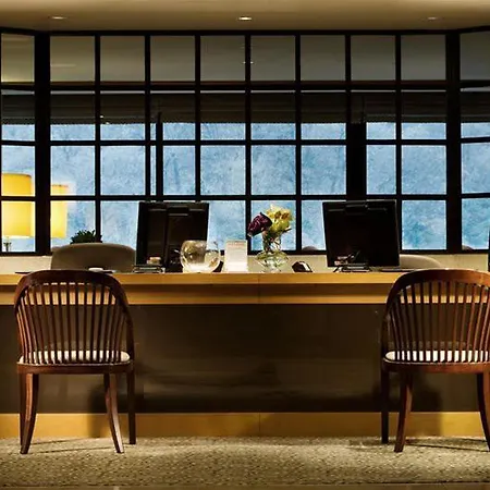 Sheraton Grande Walkerhill